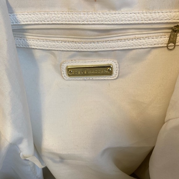 Bundle - Picture 6 of 11